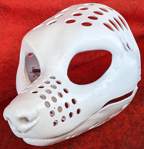 Feminine Wolf Head Base